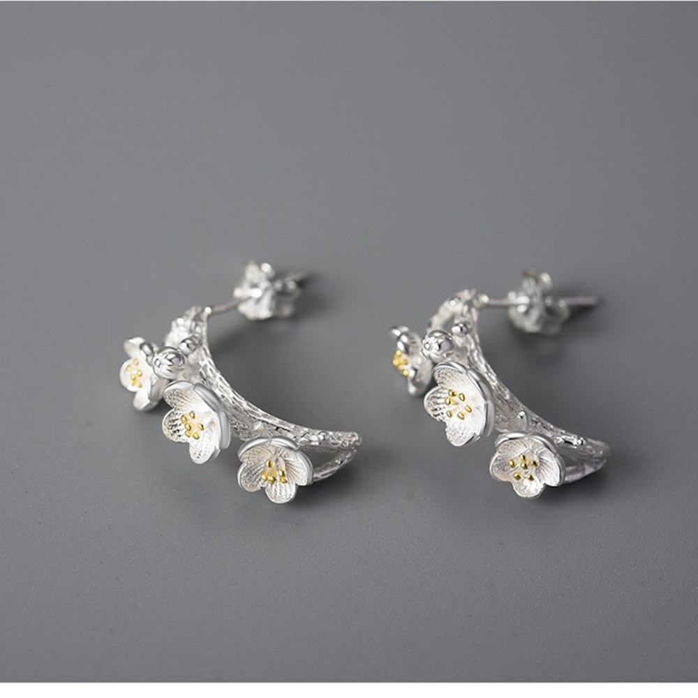 Elegant Silver Floral Earrings